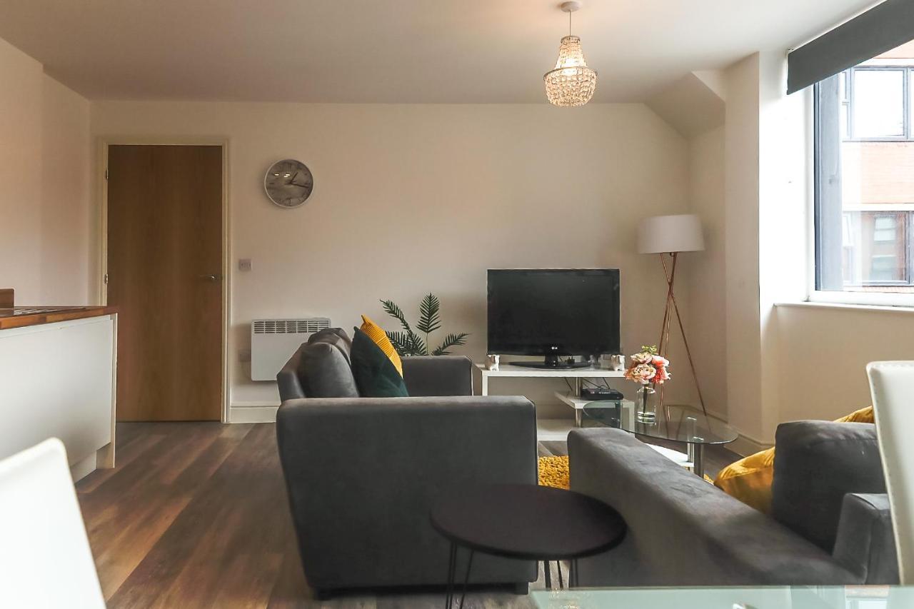 Comfort Apartments - Ideal For Contractors Derby Bagian luar foto