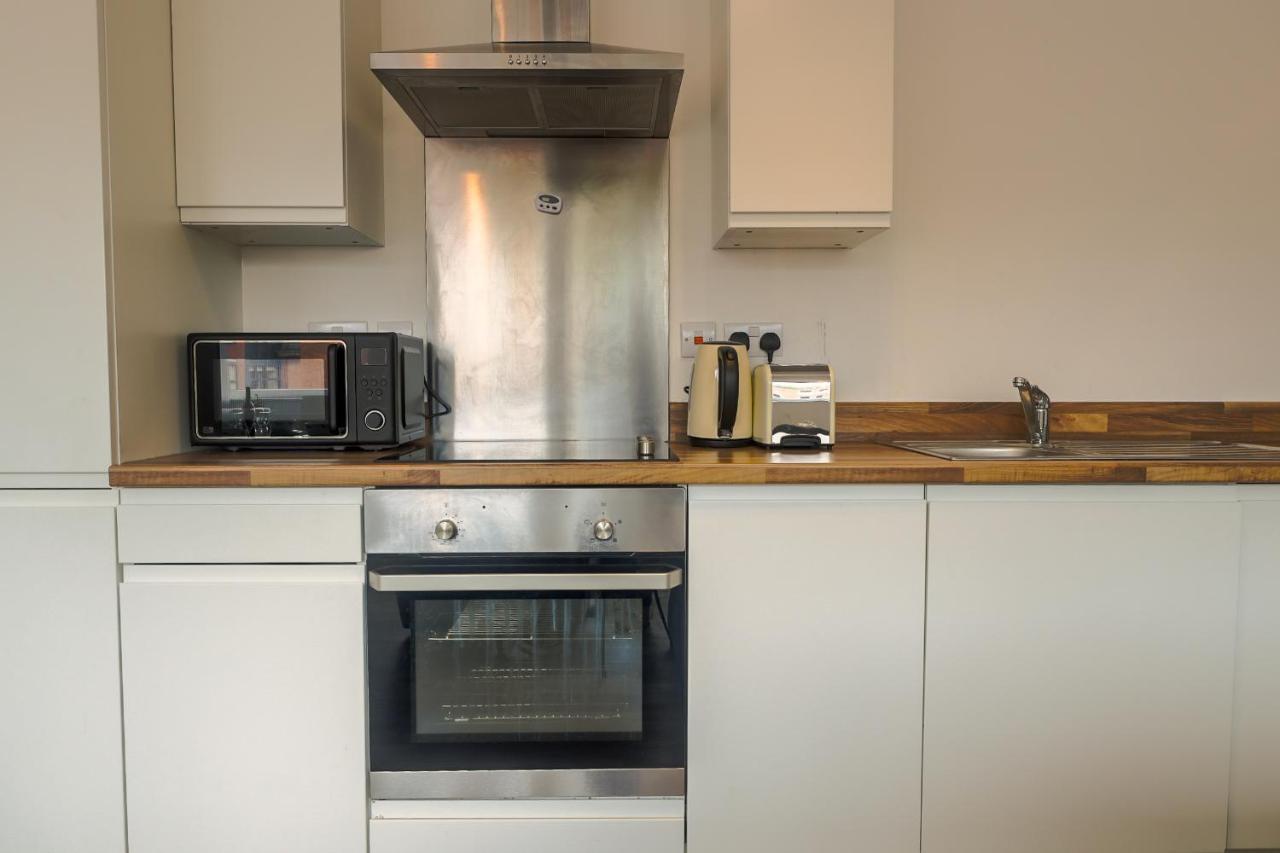 Comfort Apartments - Ideal For Contractors Derby Bagian luar foto